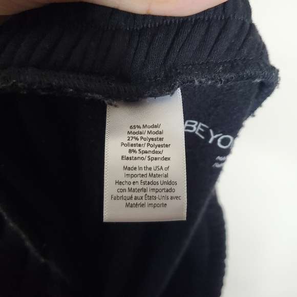 Beyond Yoga Off The Grid Black High Rise Perforated Mesh Jogger Sweatpants - Picture 8 of 8